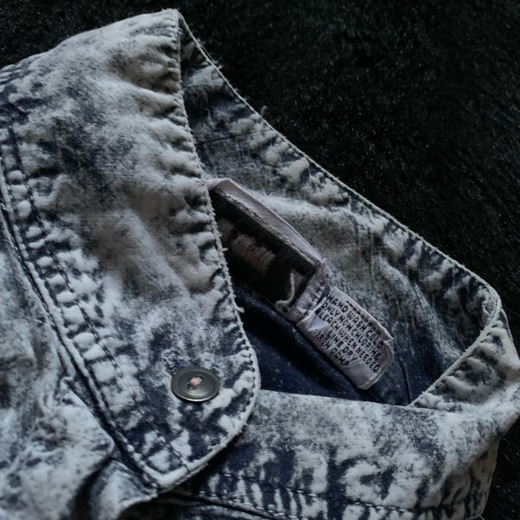 design Vintage 90’s Blue Semi-Distressed Long Sleeve Button-Up Shirt L PreOwned - Picture 15 of 15